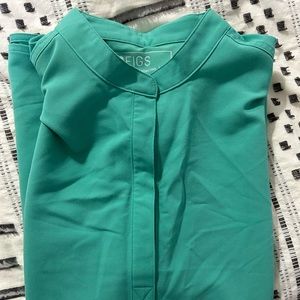 Figs surgical green rafaela scrub top